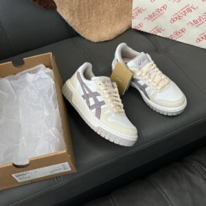 Alternative view of Giày Asics Court Mz  'Beige/ Grey' [ 1203a508 100 ]