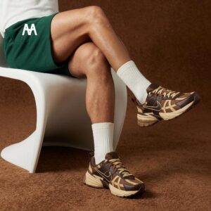 Alternative view of Giày Nike V2K Run SE ‘‘Light British Tan'’' [HQ3445 222]